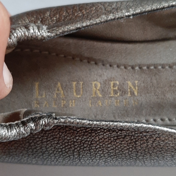 LAUREN by RL Pewter flats sz 5.5 leather metallic - Picture 7 of 11